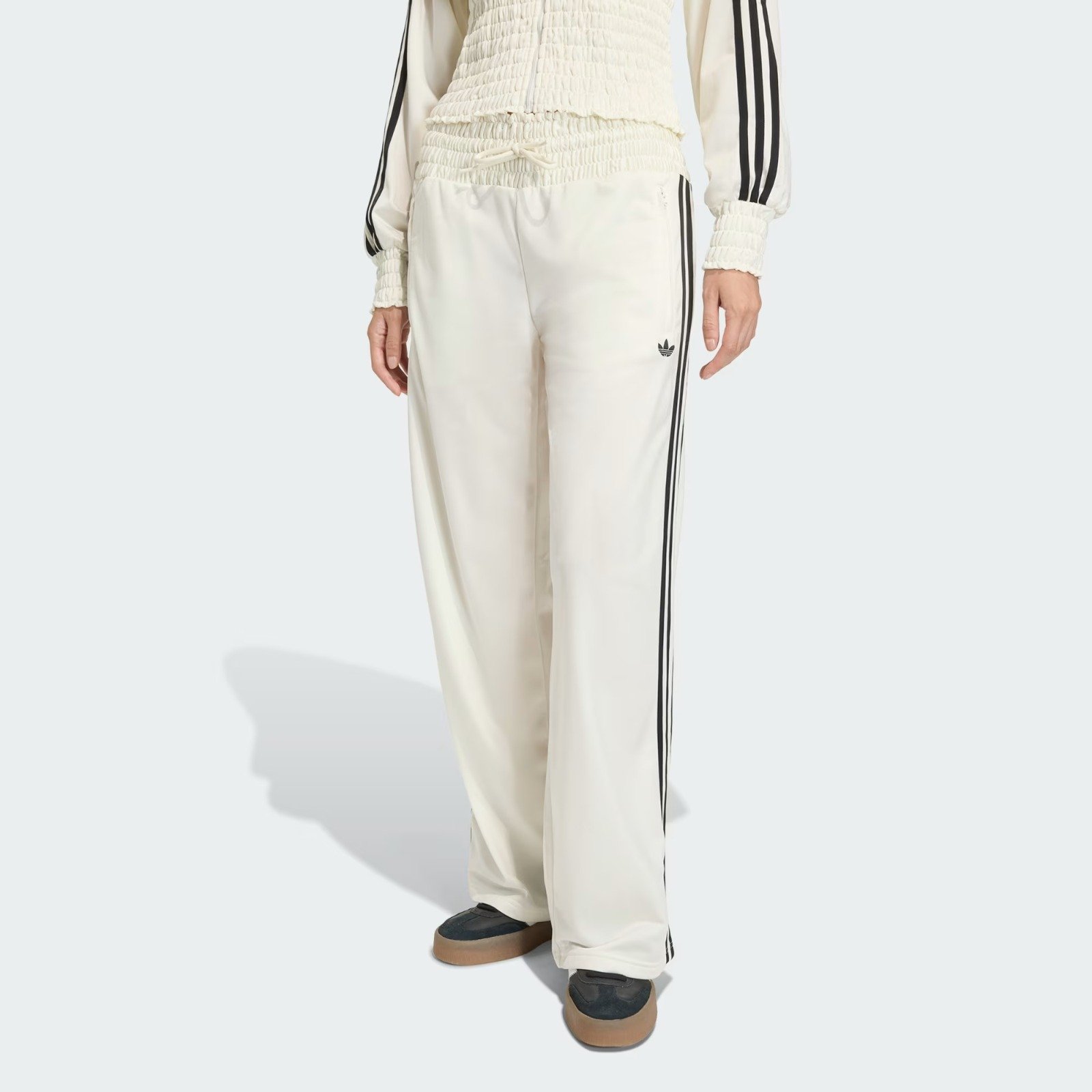 Adidas Smocked Firebird Trackpants White – Pantalones Deportivos Talla L - Image 3