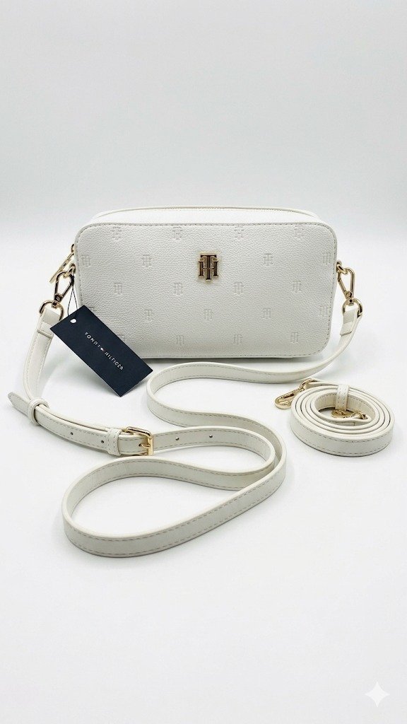 Tommy Hilfiger Bandolero Crossbody Blanco Monogram con Logo Dorado – XW07I55I00YBBH