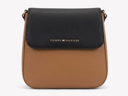 Bolso Bandolera Crossbody con Solapa Bicolor Tommy Hilfiger (69JA625) - Marrón Camel y Negro