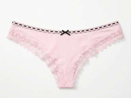 Panty Hilo de Algodón con Encaje y Cinta en Cintura Victoria's Secret - Rosa Pastel Claro con Lazo Negro (7F03) - Talla M