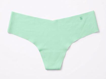Panty Hilo Invisible No-Show Victoria's Secret - Verde Menta (18KO) - Talla M