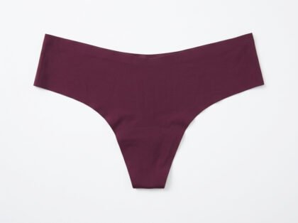Panty Victoria's Secret Sin Costuras Corte Láser Color Vino Ciruela Talla M